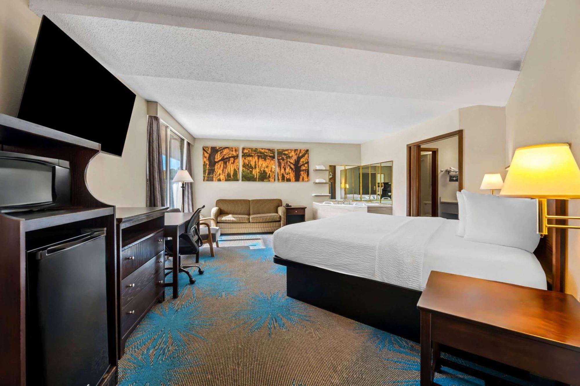 Days Inn By Wyndham Dubuque Luaran gambar