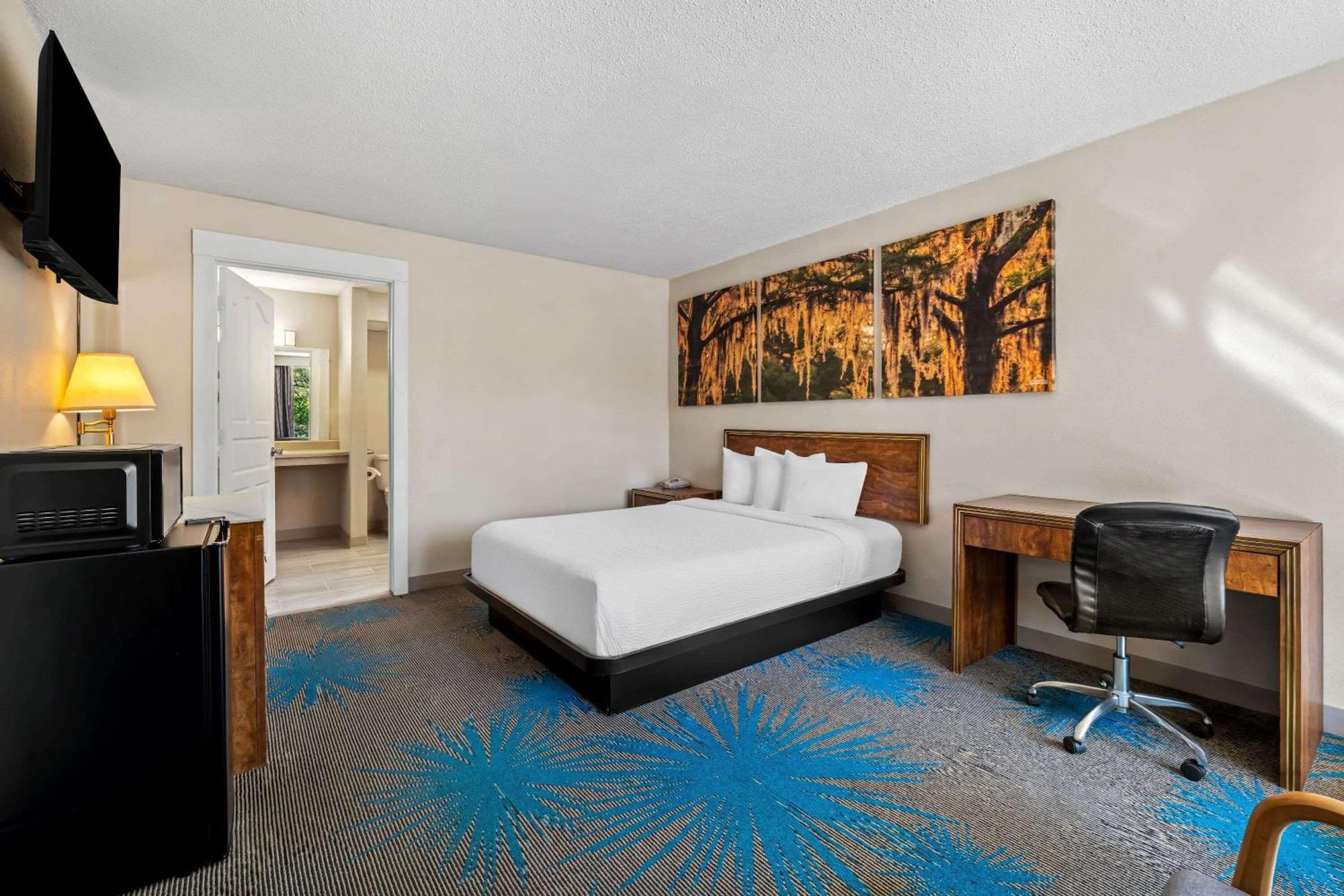 Days Inn By Wyndham Dubuque Luaran gambar
